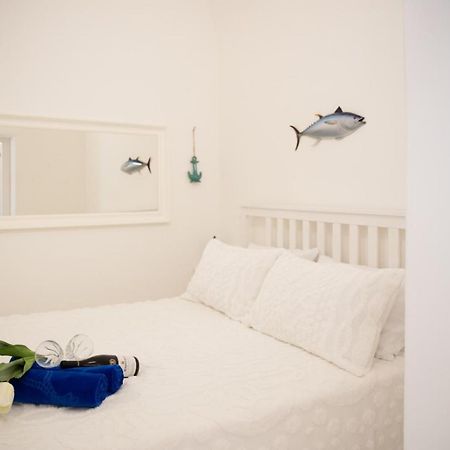Blu Mare Suite Privata & Apartment テッラジーニ エクステリア 写真