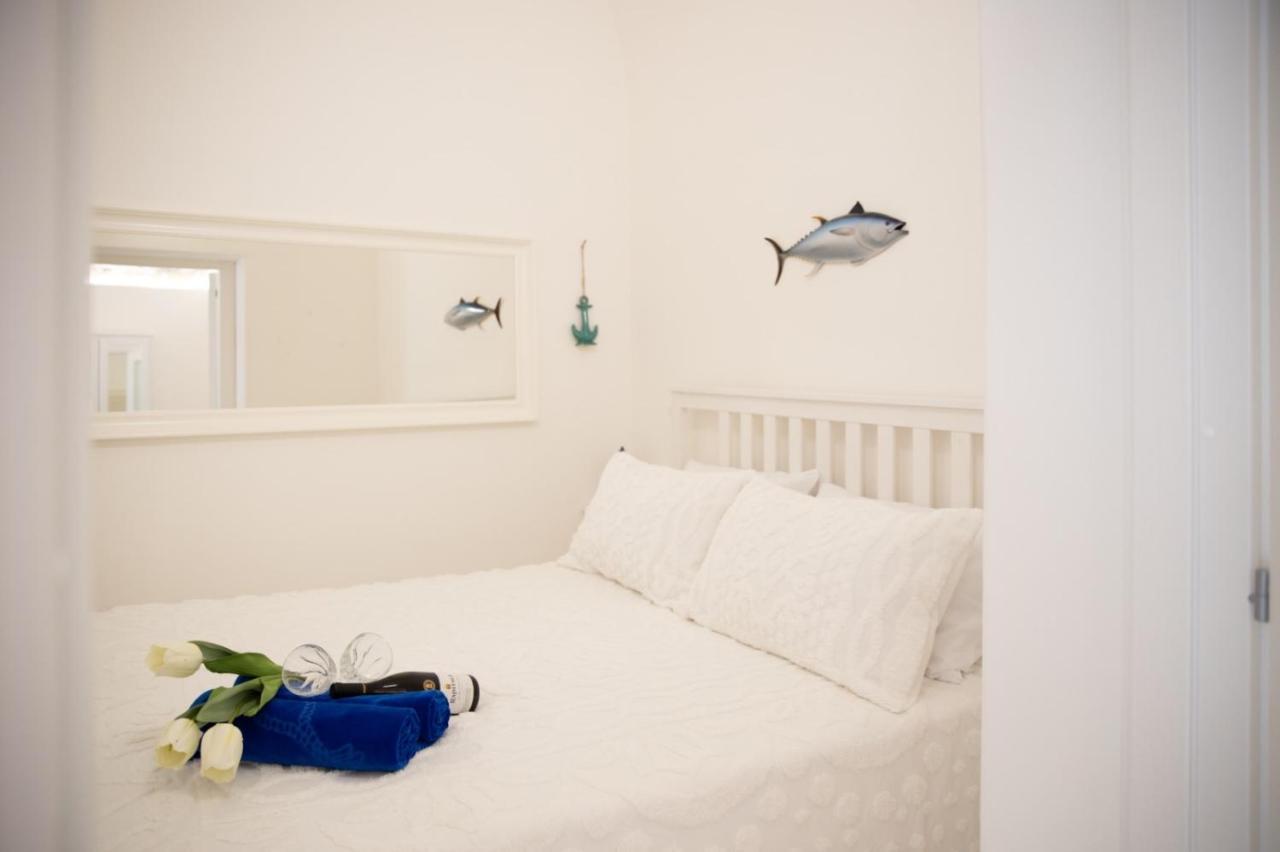 Blu Mare Suite Privata & Apartment テッラジーニ エクステリア 写真