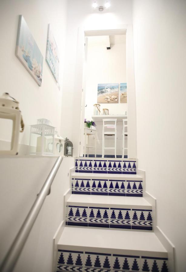 Blu Mare Suite Privata & Apartment テッラジーニ エクステリア 写真