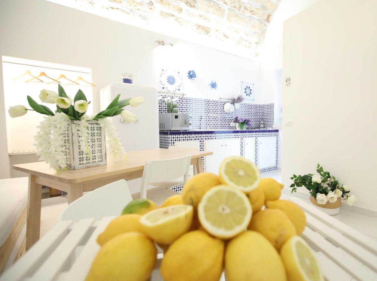 Blu Mare Suite Privata & Apartment テッラジーニ エクステリア 写真