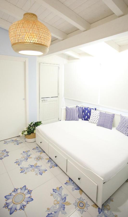 Blu Mare Suite Privata & Apartment テッラジーニ エクステリア 写真